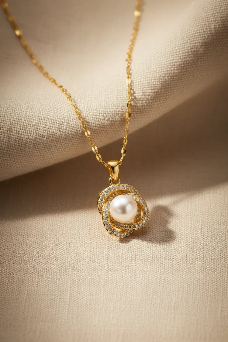 Perlen-Heiligenschein-Halskette – Minimalistischer Goldschmuck    MONÉA