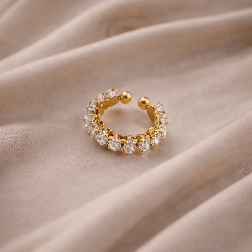 Goldener Eternity Ring mit Zirkonia | MONÉA