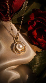 Perlen-Heiligenschein-Halskette – Minimalistischer Goldschmuck    MONÉA