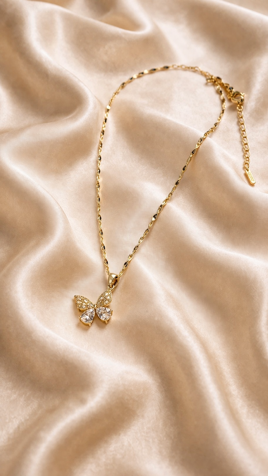 MONÉA Schmetterling Kristallkette