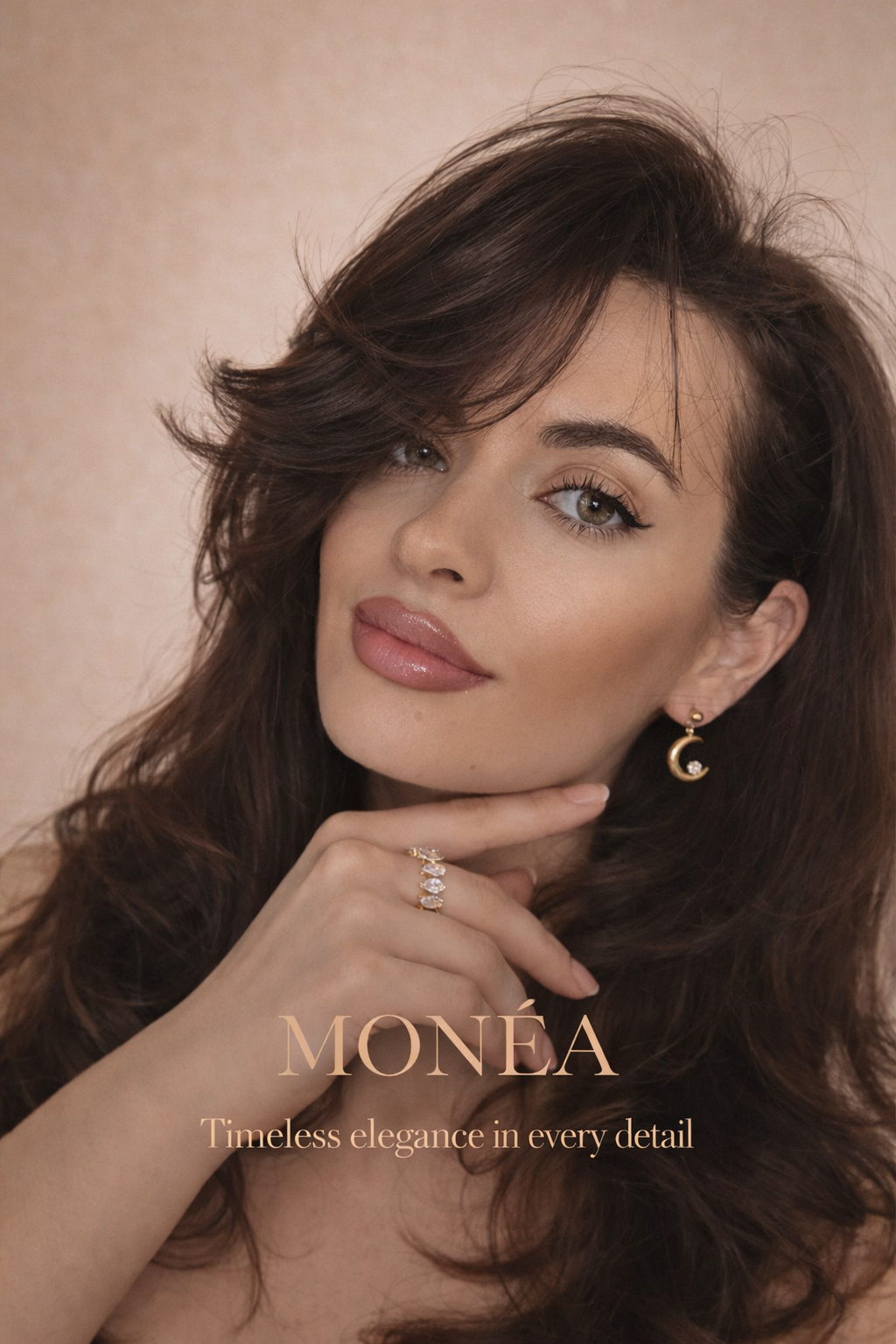 Goldener Eternity Ring mit Zirkonia | MONÉA